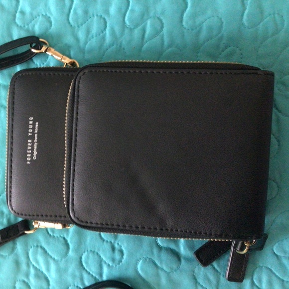 Forever Young Crossbody - Picture 2 of 3